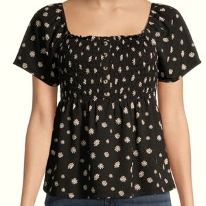 No Boundaries NWT Juniors Plus Size Flutter Sleeved Square Neck Line Top 449